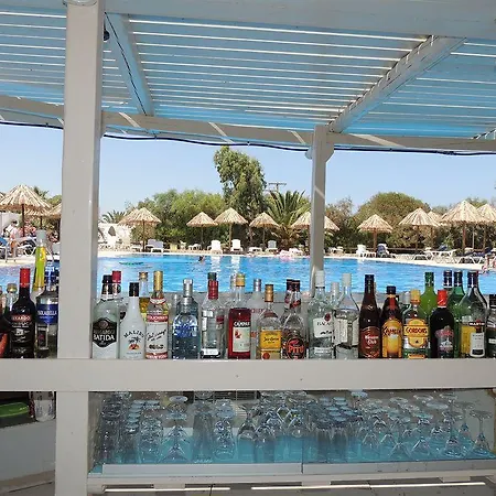 サーフィン ビーチ ビレッジ パロス 3* パロス島