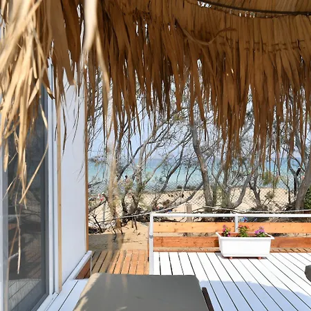 サーフィン ビーチ ビレッジ パロス 3*