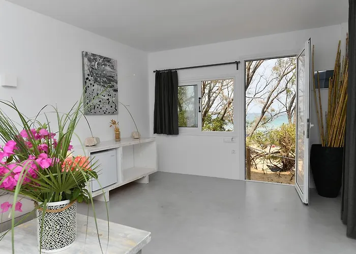 帕罗村冲浪海滩 3* 圣玛丽亚