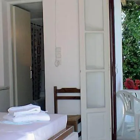 Surfing Village Paros 3* Санта-Мария