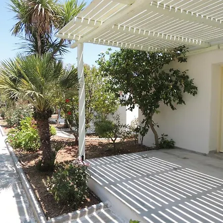 Surfing Village Paros 3*