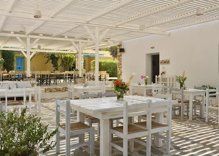 Surfing Village Paros Otel