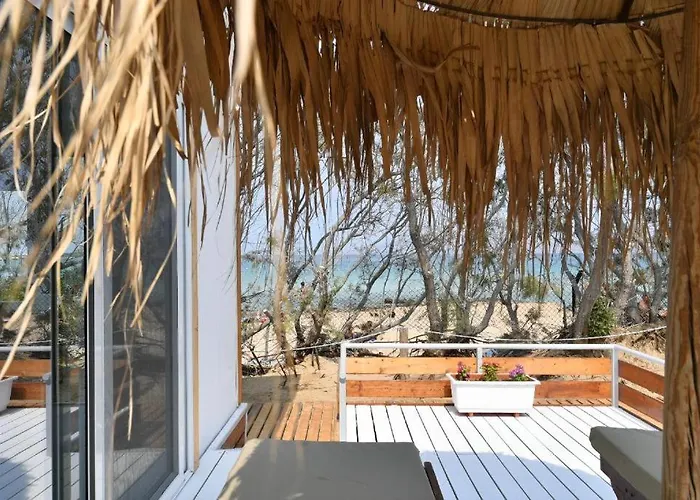 Surfing Village Paros Hotell 3*